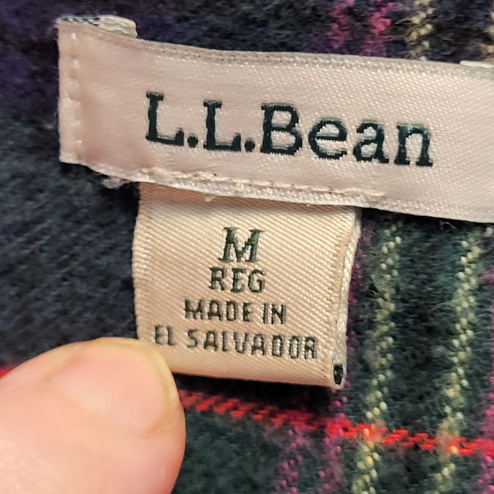 L.L. Bean Women's Green Scotch Plaid Flannel Shirt, Relaxed - Size M - Picture 5 of 8